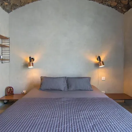 Homeforguest Nextdoor Oasis Ocean Front, Terrace, Natural Pool Holiday home