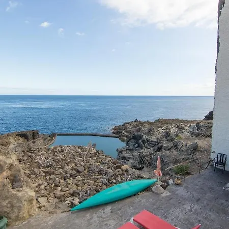 Homeforguest Nextdoor Oasis Ocean Front, Terrace, Natural Pool Holiday home