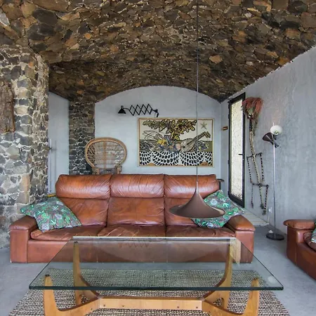 Homeforguest Nextdoor Oasis Ocean Front, Terrace, Natural Pool Prázdninový dům Arico el Nuevo
